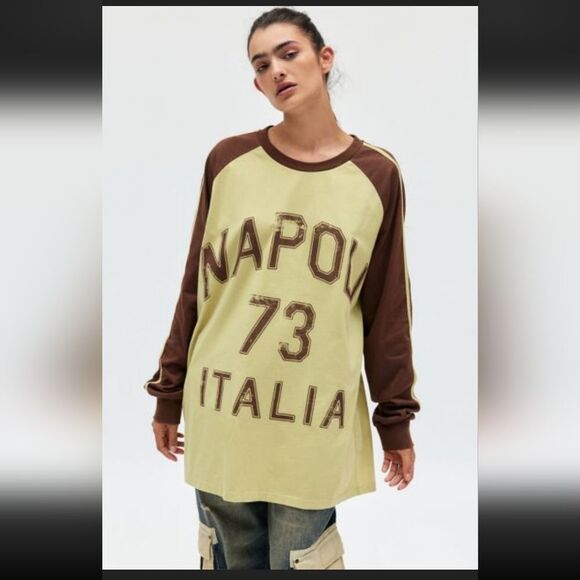 Nwt Oversized Long Sleeve Graphic Tee size s/m - Picture 1 of 7